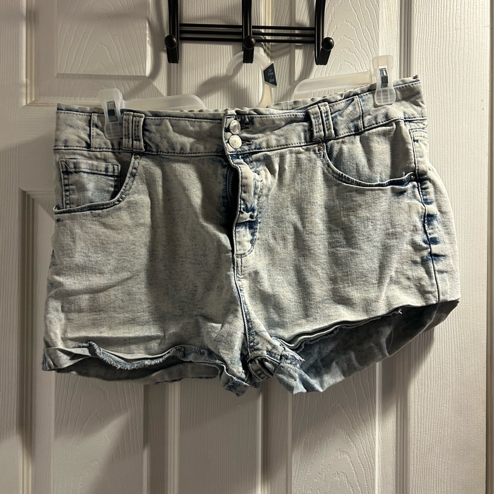 Light-Wash Denim Shorts